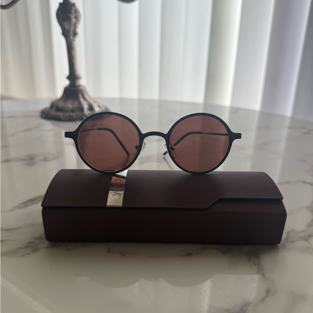 Bnib Round Sunglasses With Brown Tinted Lenses